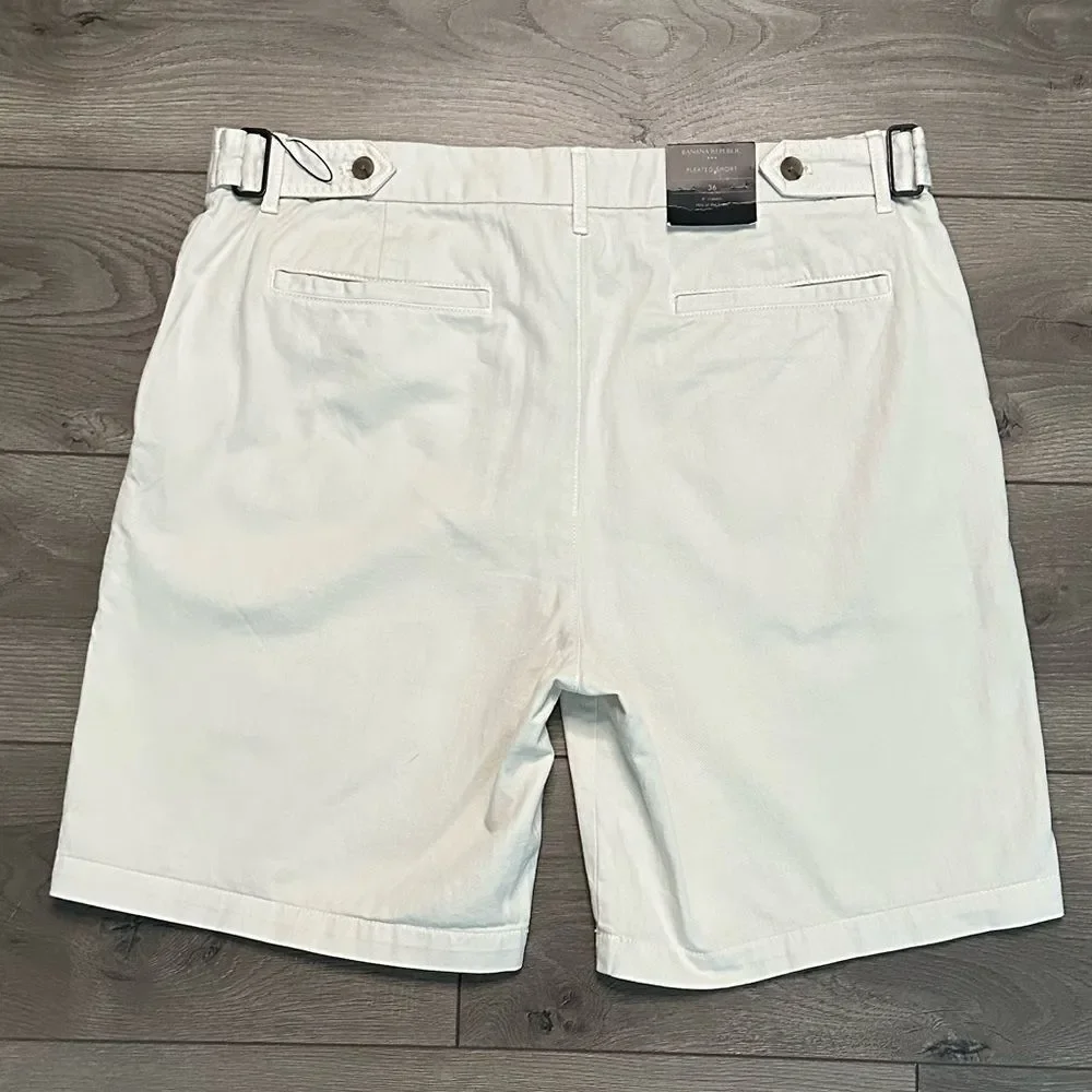 Banana‎ Republic Pleated Tan Casual Shorts Size 36